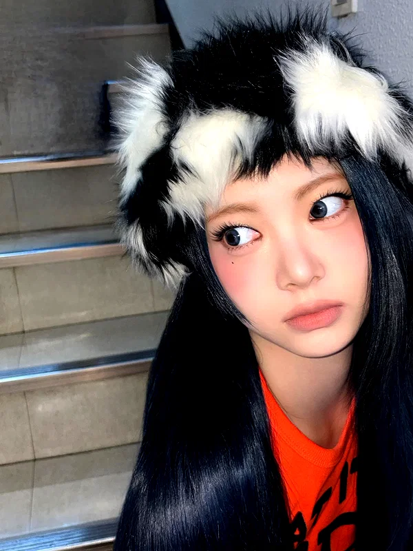 hhh.e_c.v instagram image archive image