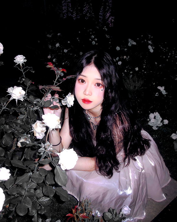nixqq.425_ instagram image archive image