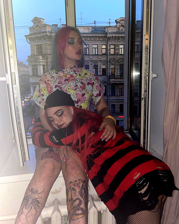 vik4au instagram image archive image