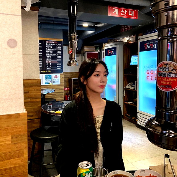 hyeweon__ instagram image archive image