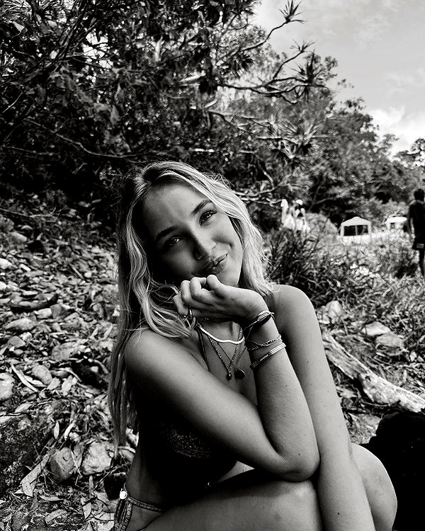 0emmamac instagram image archive image