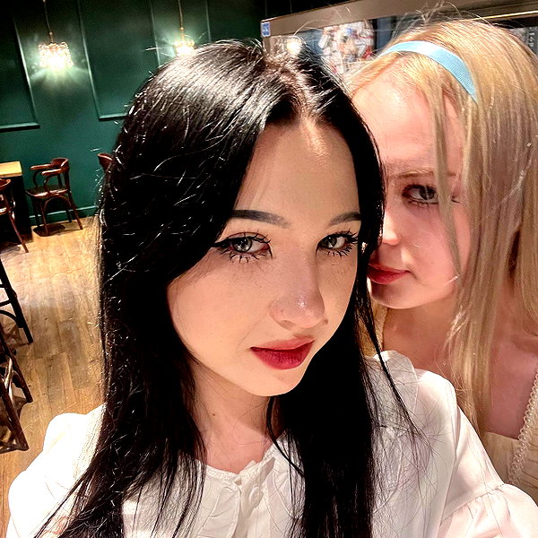 llofreaki instagram image archive image