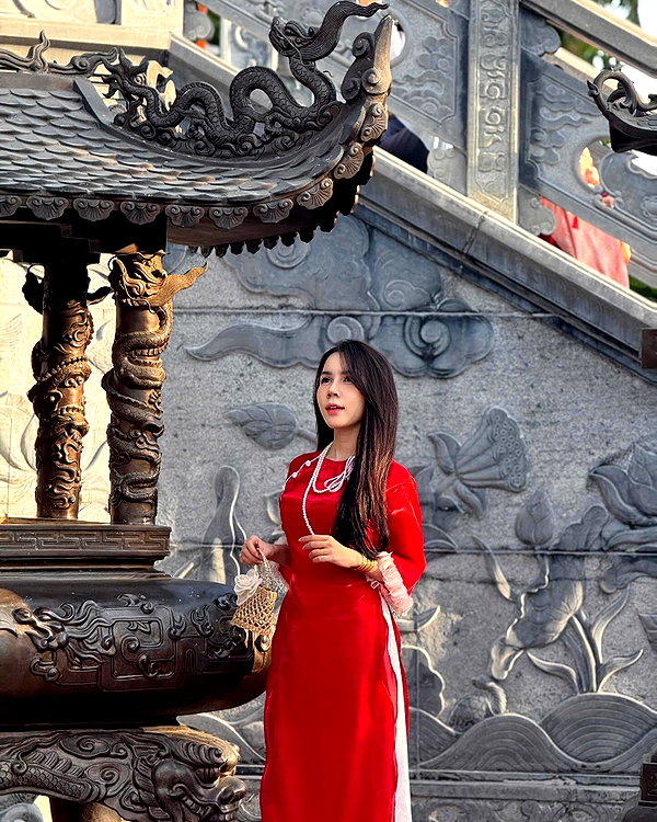lyhythuedoxinh instagram image archive image