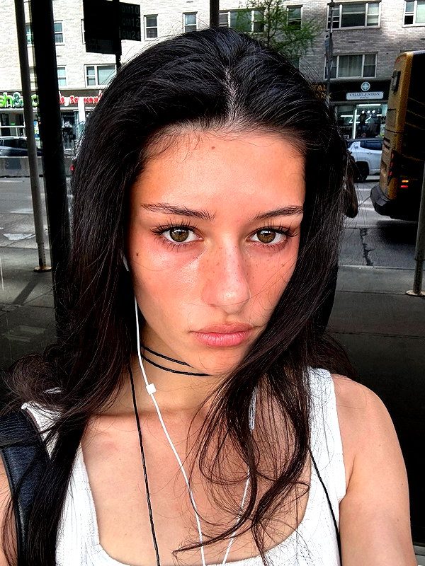 reneeebeller instagram image archive image