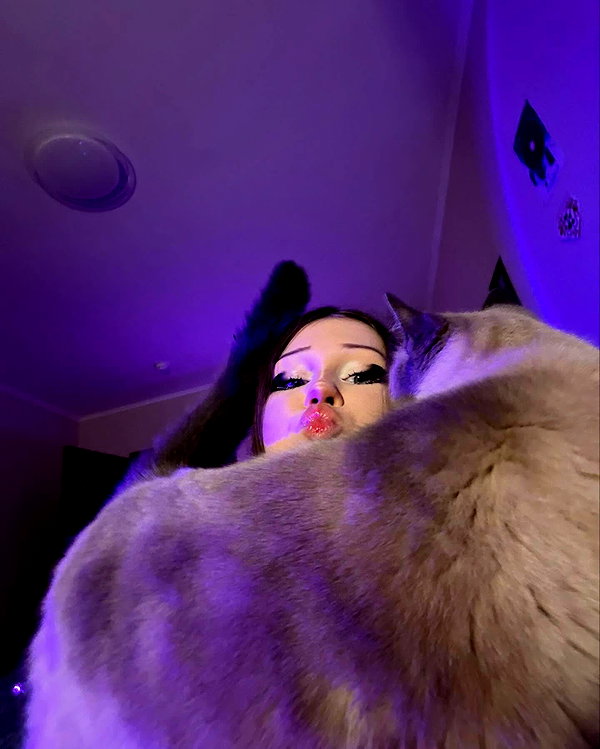 tiny.eviluv instagram image archive image