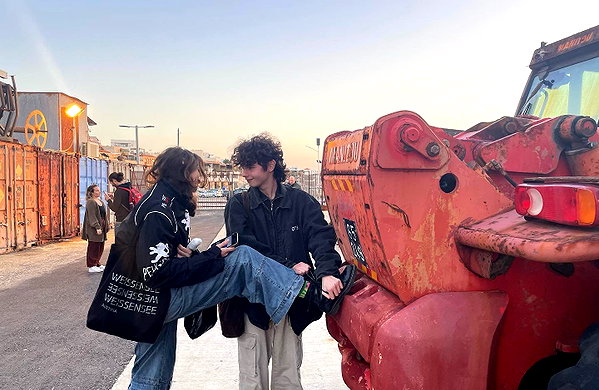 devalluna instagram image archive image
