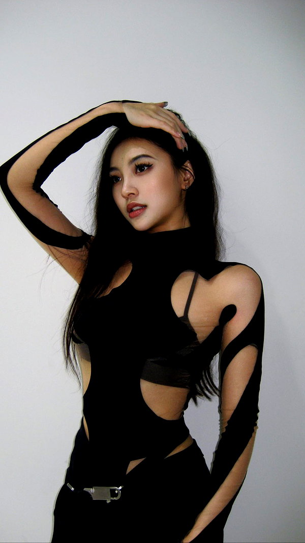 chuihon_ instagram image archive image