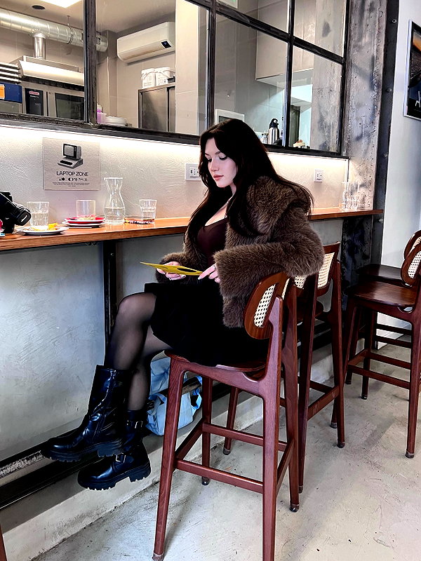 elsgatti instagram image archive image