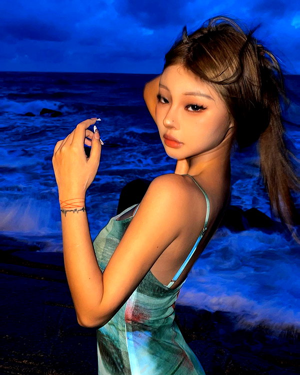 ll.lu1s instagram image archive image