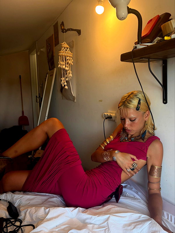 elia.shinar instagram image archive image