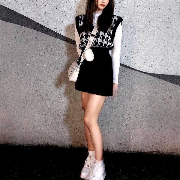 lai_931201 instagram image archive image
