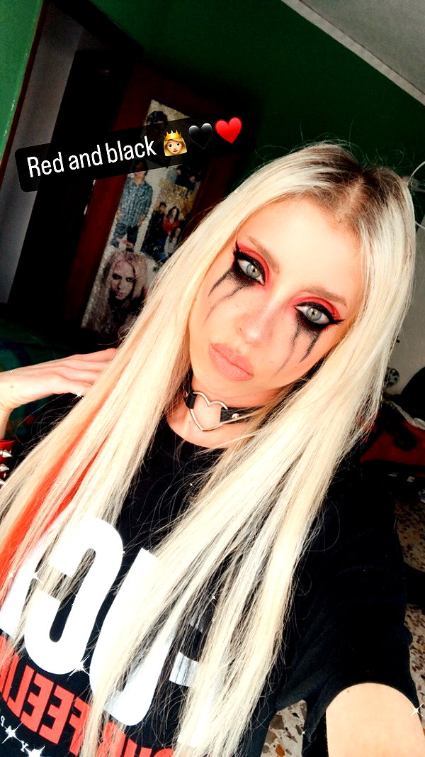 roxiechelon2 archive image