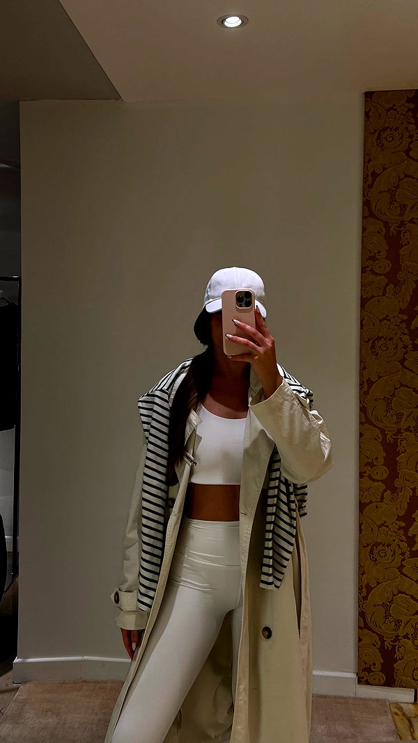 daniella_zeldis instagram image archive image