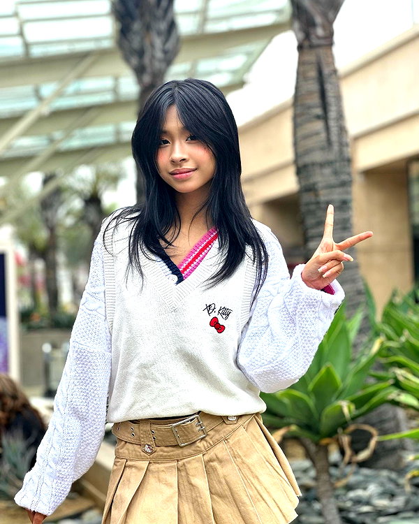 princessamelia_official instagram image archive image