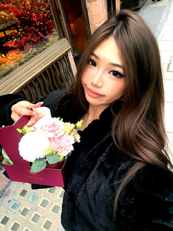 joycee.e instagram image archive image