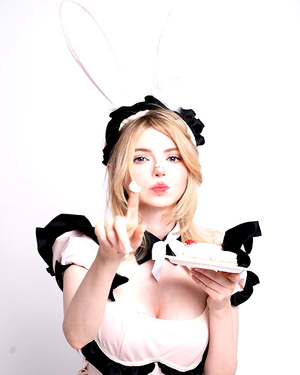 peachmilky_ instagram image archive image