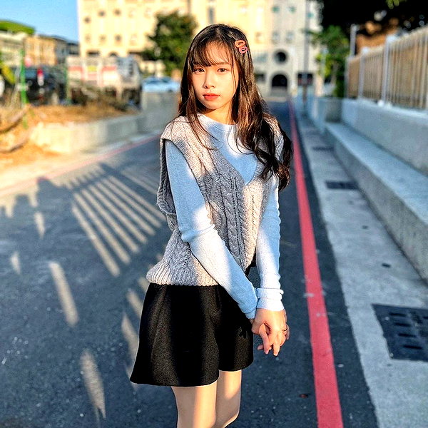 e.shao_417 instagram image archive image