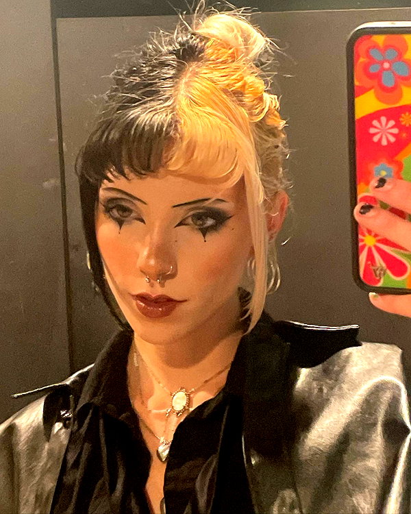 haileylayfield instagram image archive image
