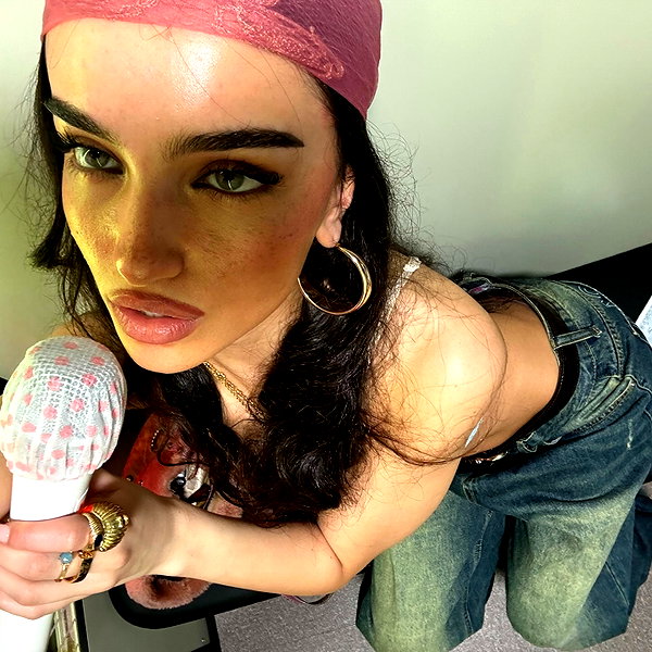 ellachristo instagram image archive image
