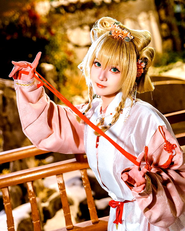 miee_cos instagram image archive image