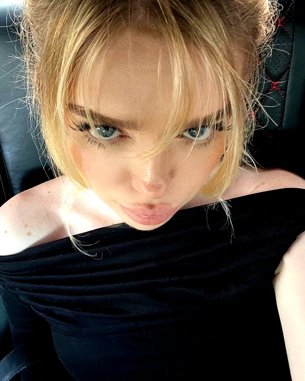 esmireal instagram image archive image