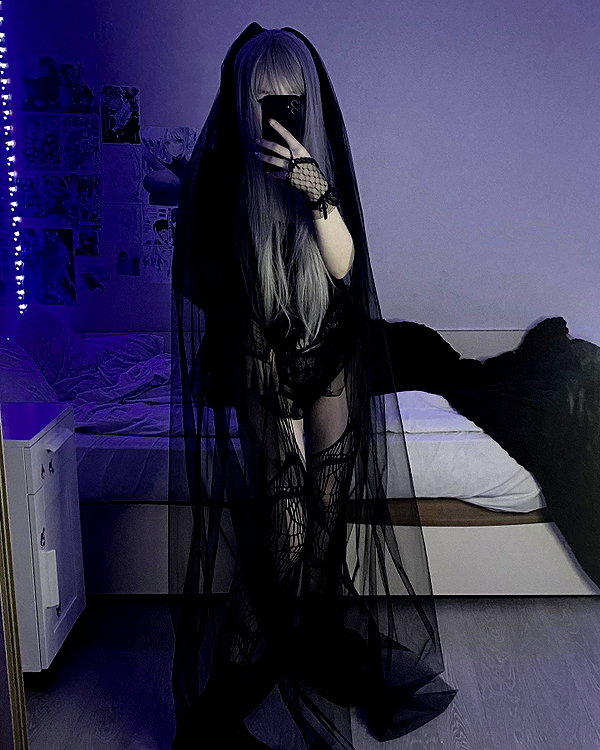 glowmoonshorty instagram image archive image