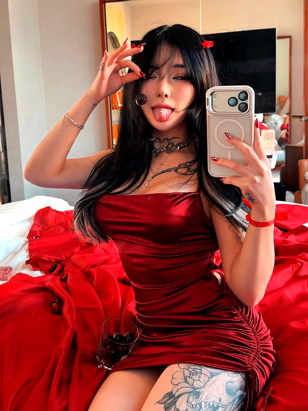atlaseuu instagram image archive image