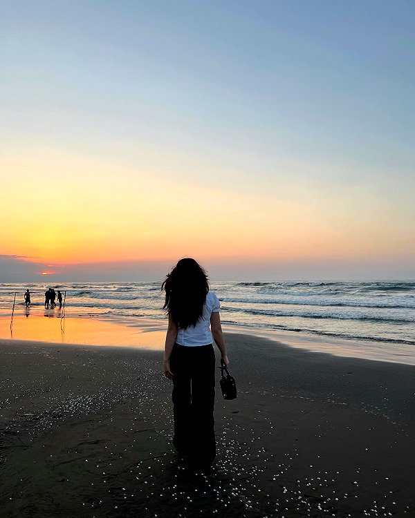 sana.8g instagram image archive image