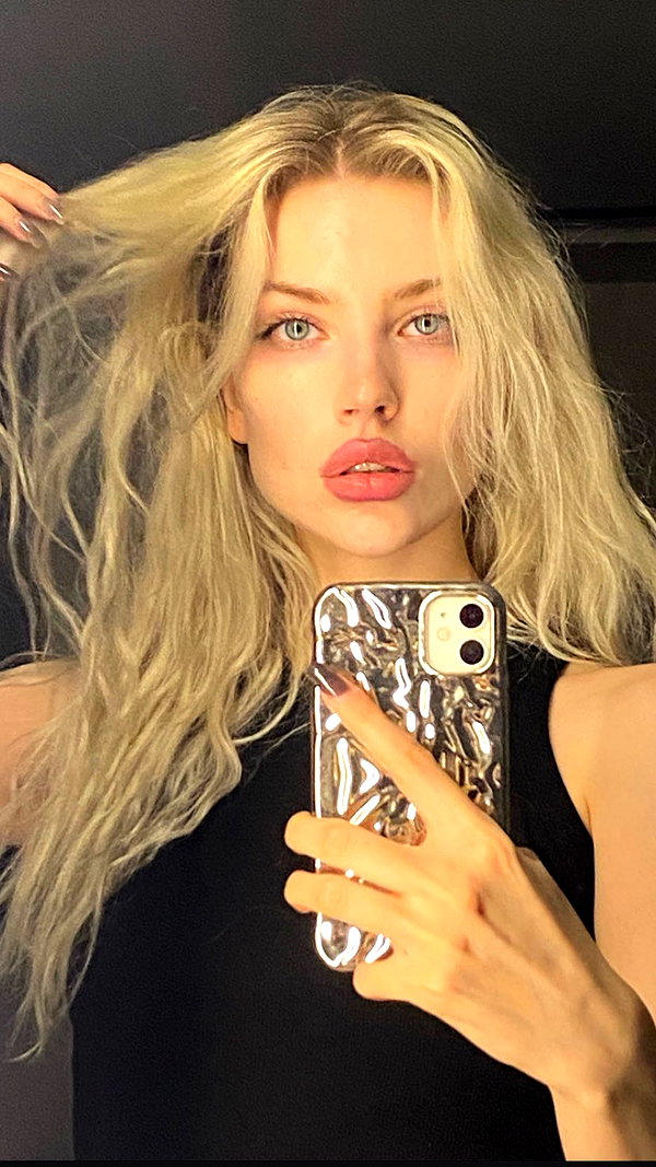 alien.hanna instagram image archive image