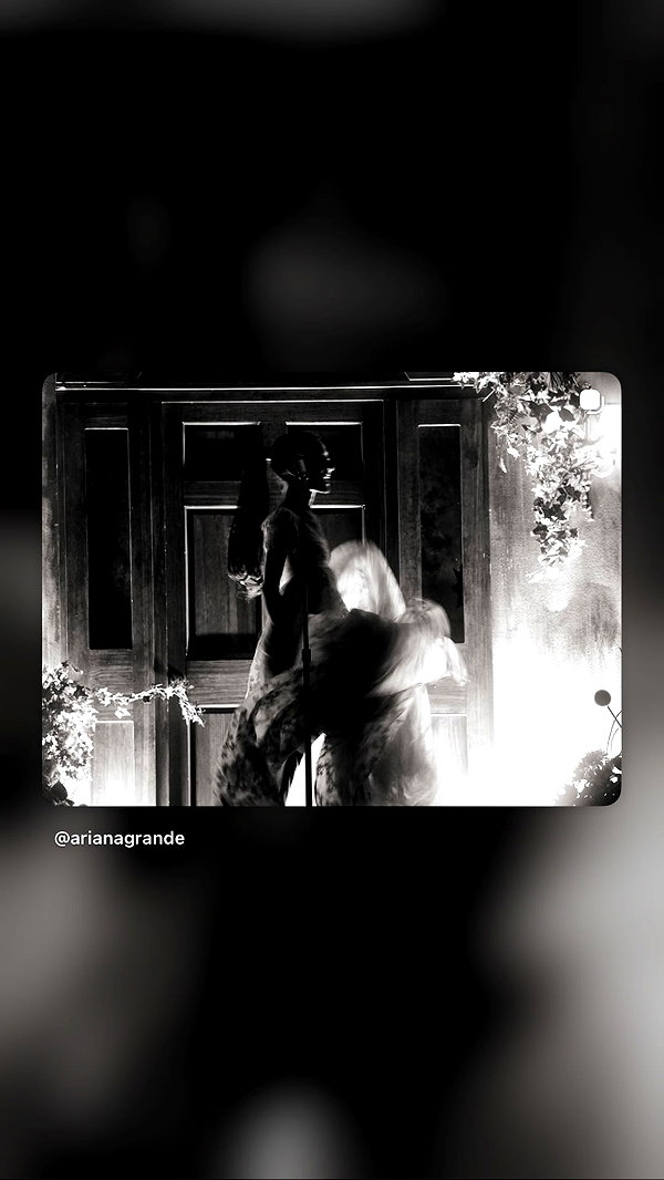 arianagrande instagram image archive image