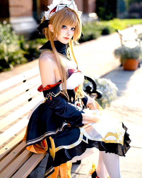 miee_cos instagram image archive image