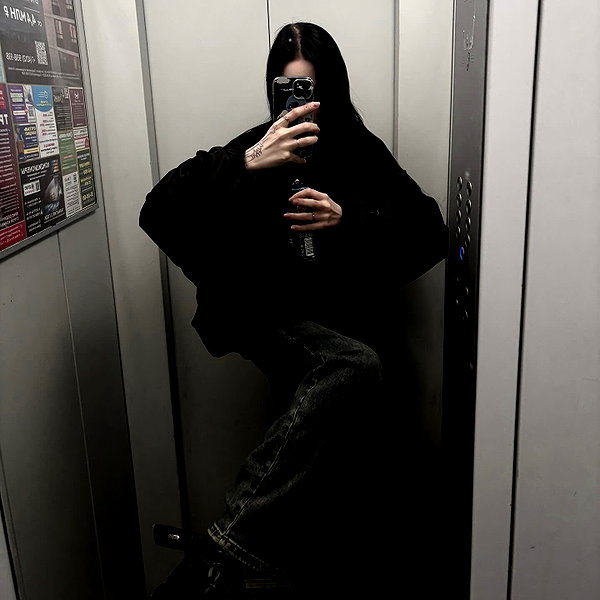 kriskaik instagram image archive image