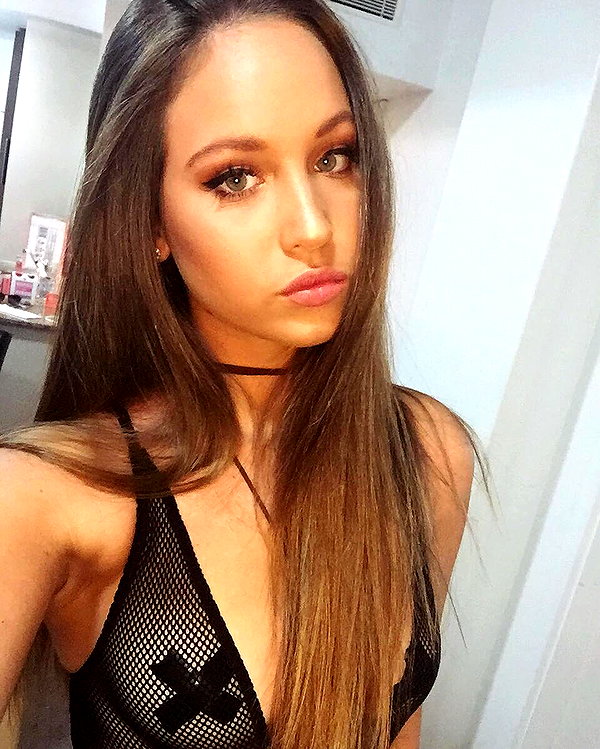 olivia.mathers instagram image archive image