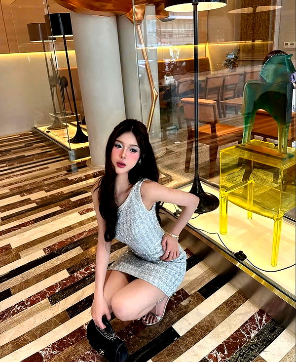 lyhythuedoxinh instagram image archive image