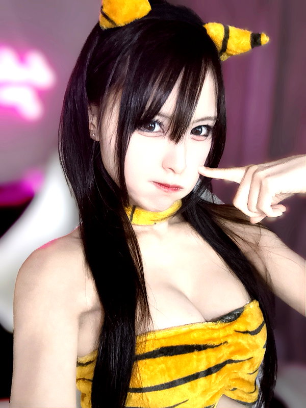 yamikumo_leisa instagram image archive image