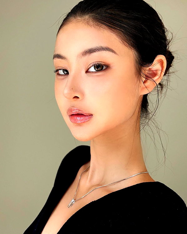 ll.lu1s instagram image archive image