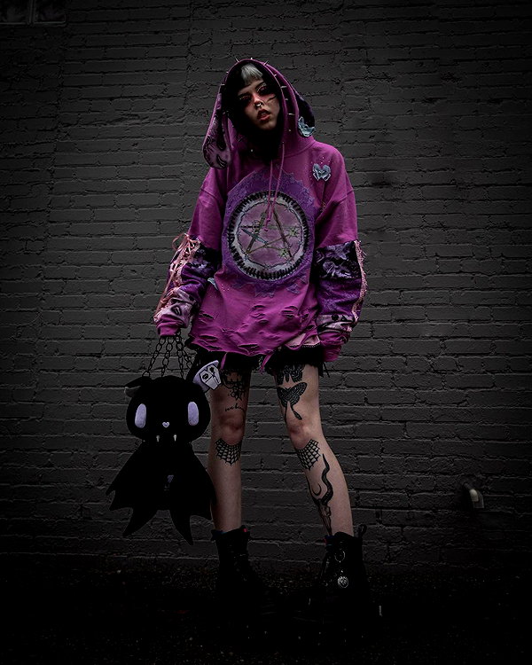 yeahimcaroline instagram image archive image