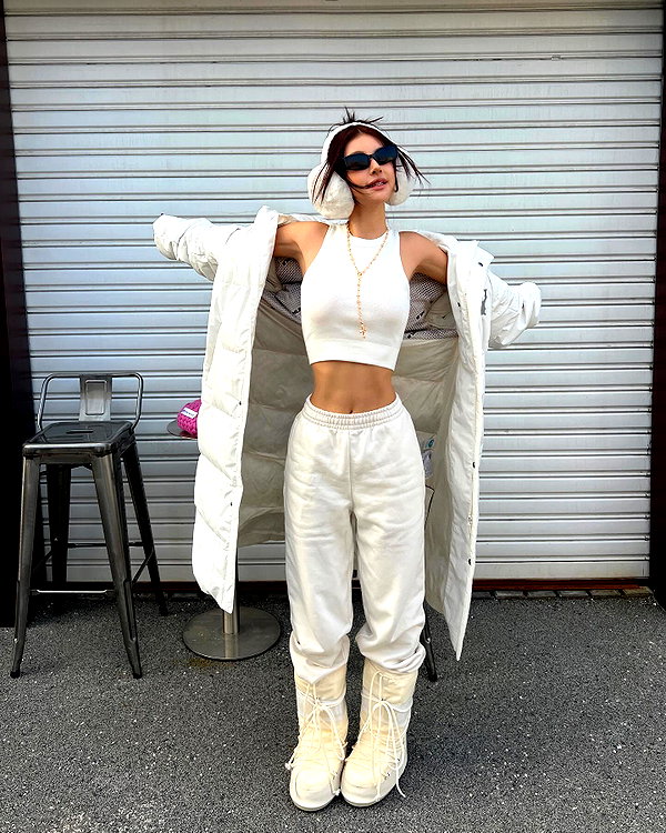 ll.lu1s instagram image archive image