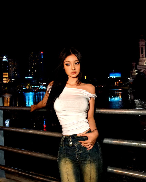 ll.lu1s instagram image archive image