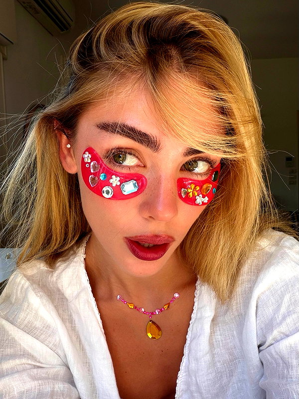 maya.keyy instagram image archive image