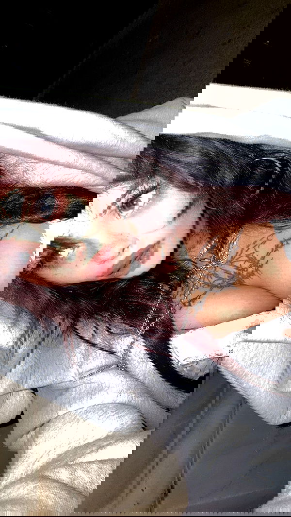 zommmbri zommmbri archive image