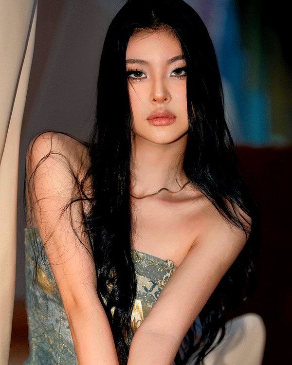 ll.lu1s instagram image archive image