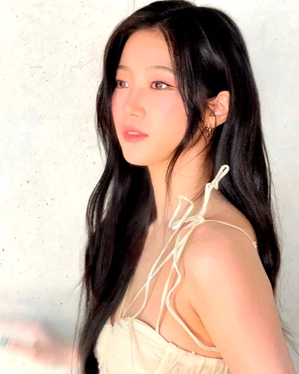 zuhazana instagram image archive image
