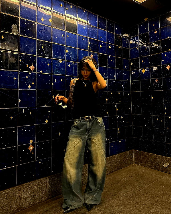 julia_ruelas instagram image archive image