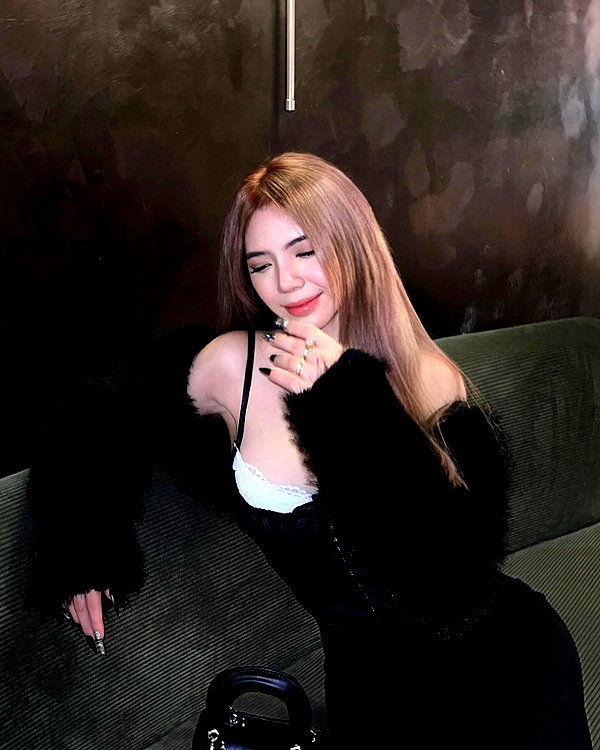 lyhythuedoxinh instagram image archive image
