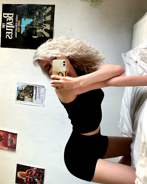alien.hanna instagram image archive image