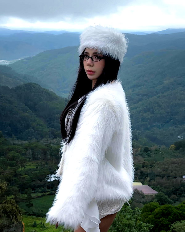 lyhythuedoxinh instagram image archive image