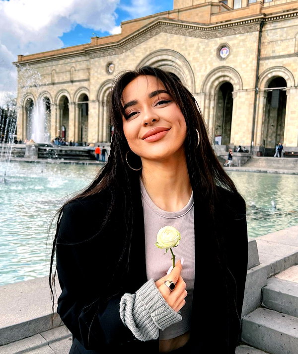 elsarca instagram image archive image