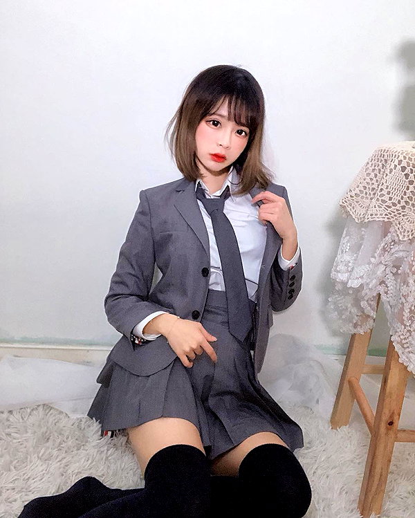 erokochiba instagram image archive image