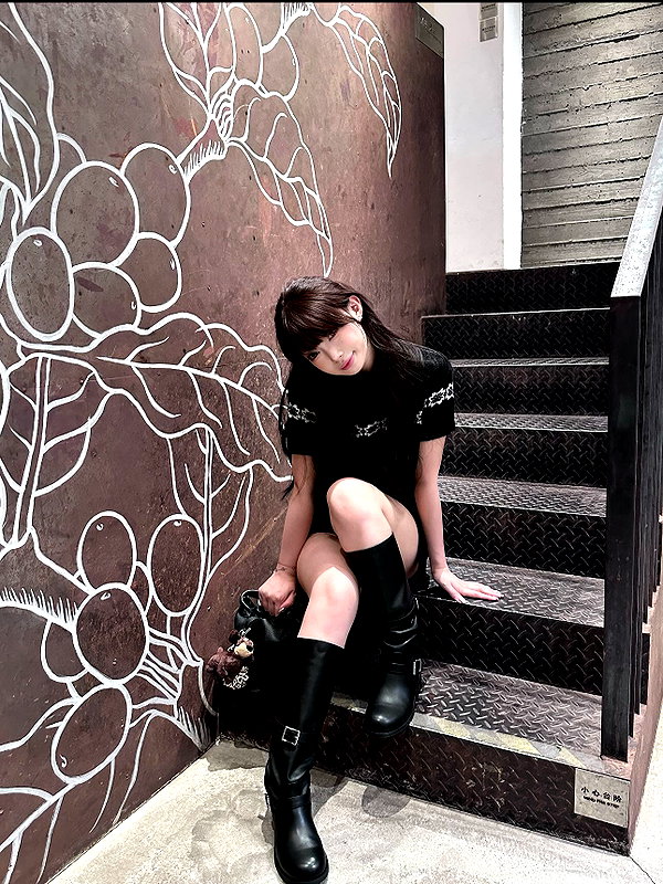 fair_mua instagram image archive image